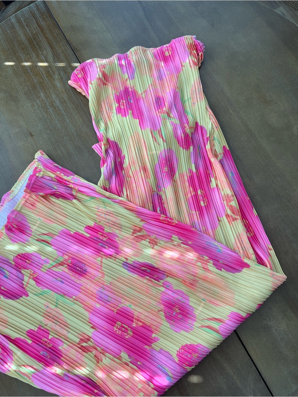 Pretty Little Thing Pleated Dress